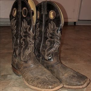 Men’s boots size 10.5 D cavendar brand